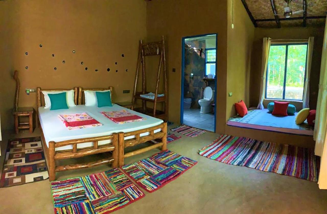 Hotel Camp Hornbill Corbett à Rāmnagar Extérieur photo