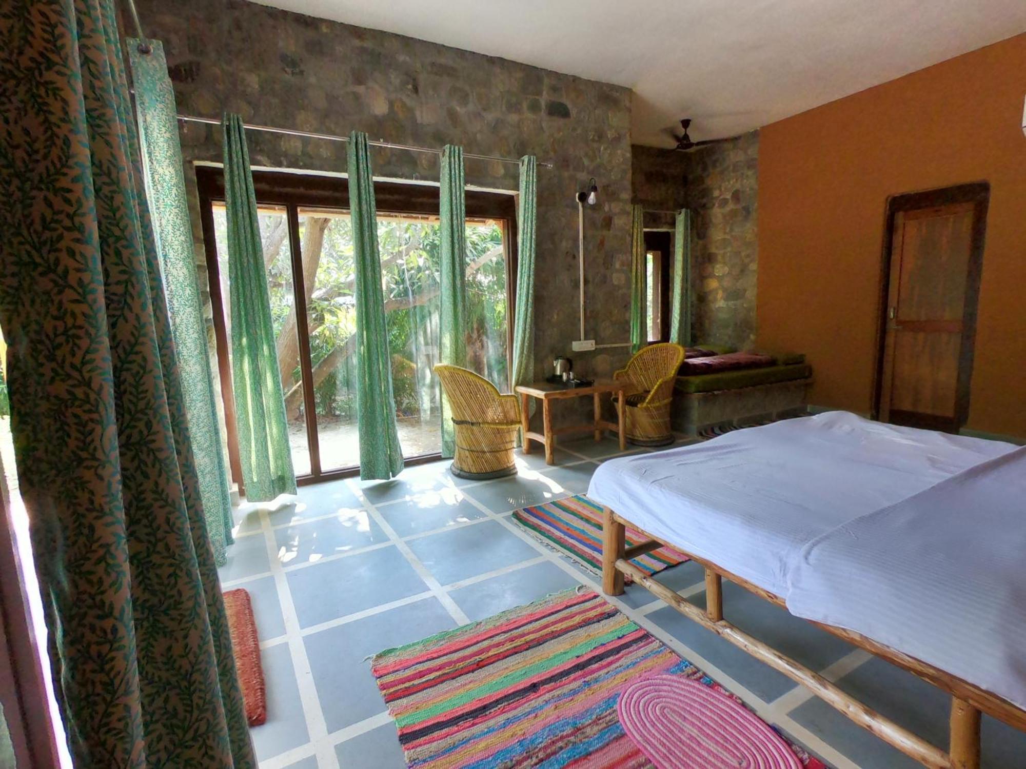 Hotel Camp Hornbill Corbett à Rāmnagar Extérieur photo