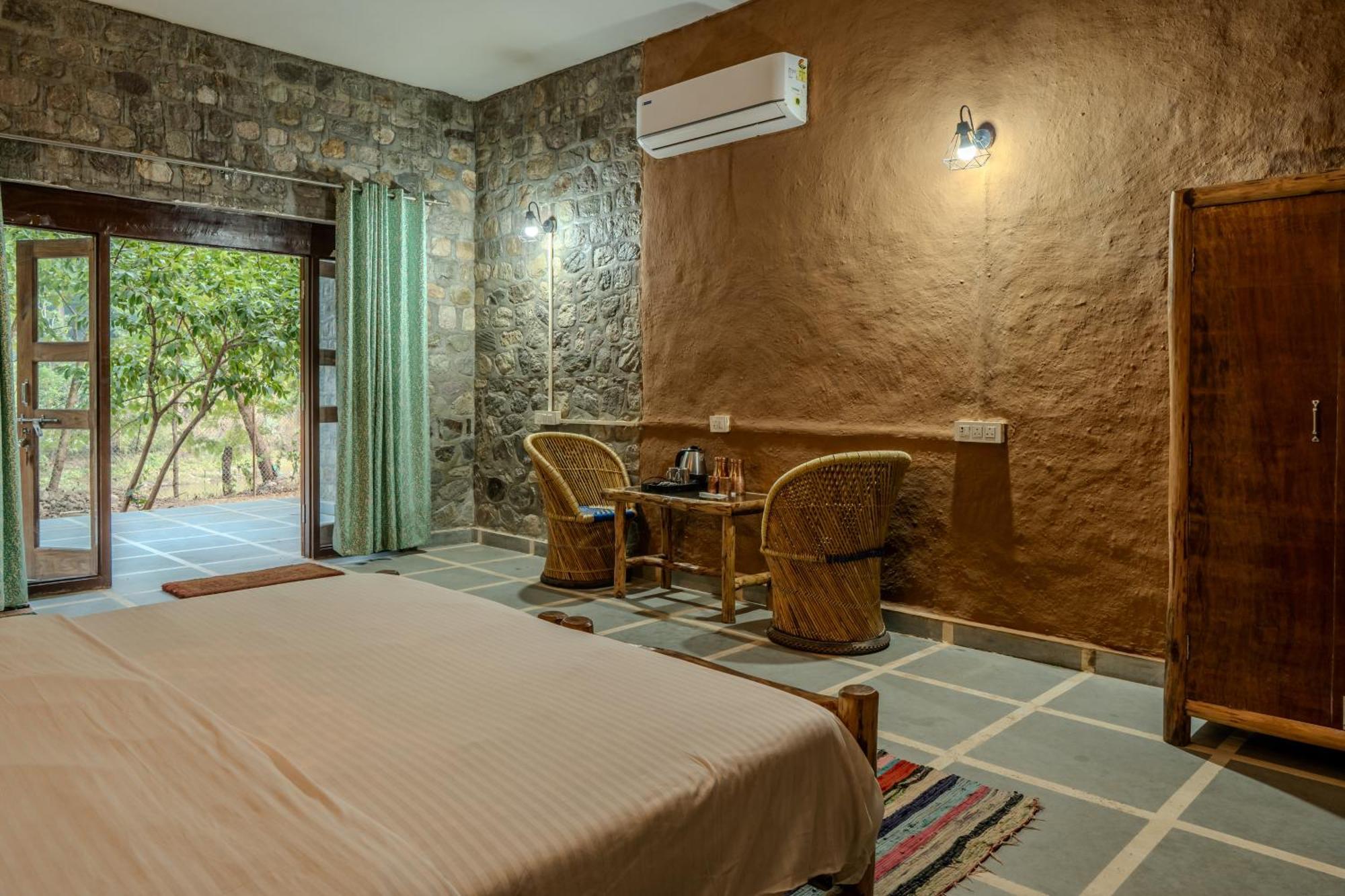 Hotel Camp Hornbill Corbett à Rāmnagar Extérieur photo