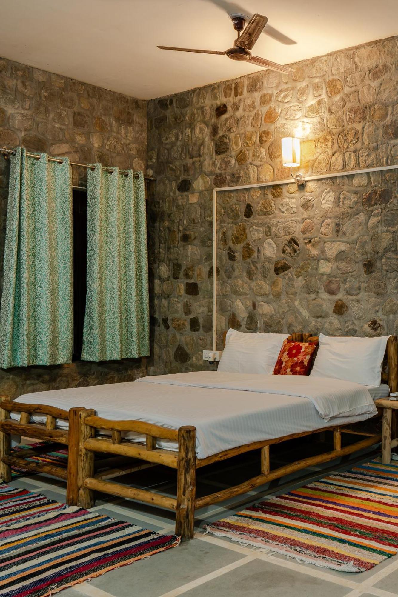 Hotel Camp Hornbill Corbett à Rāmnagar Extérieur photo