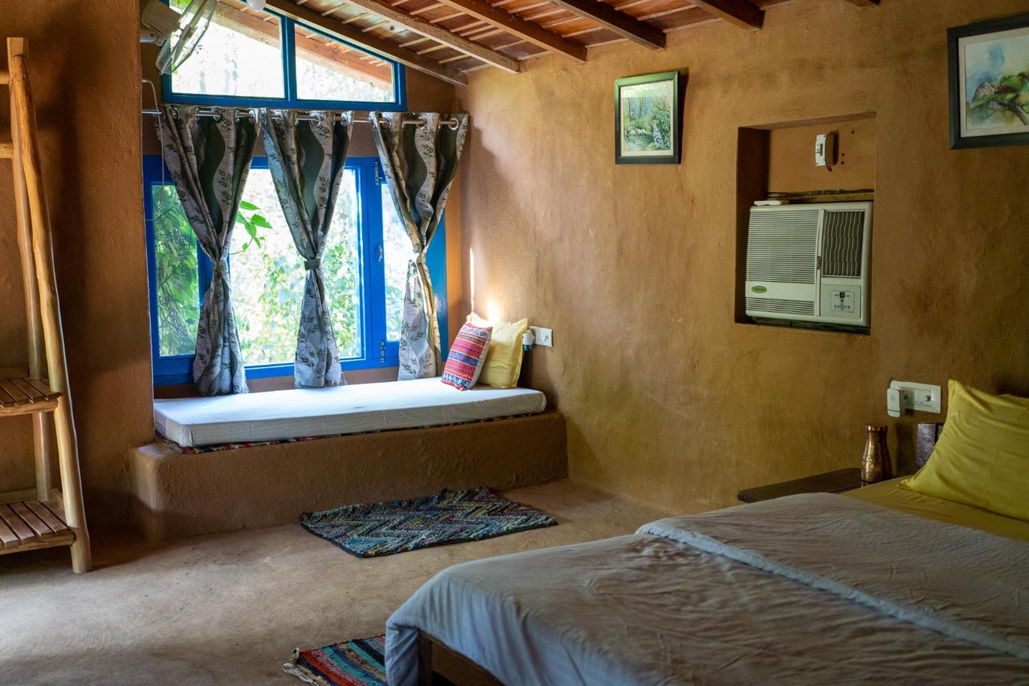 Hotel Camp Hornbill Corbett à Rāmnagar Extérieur photo