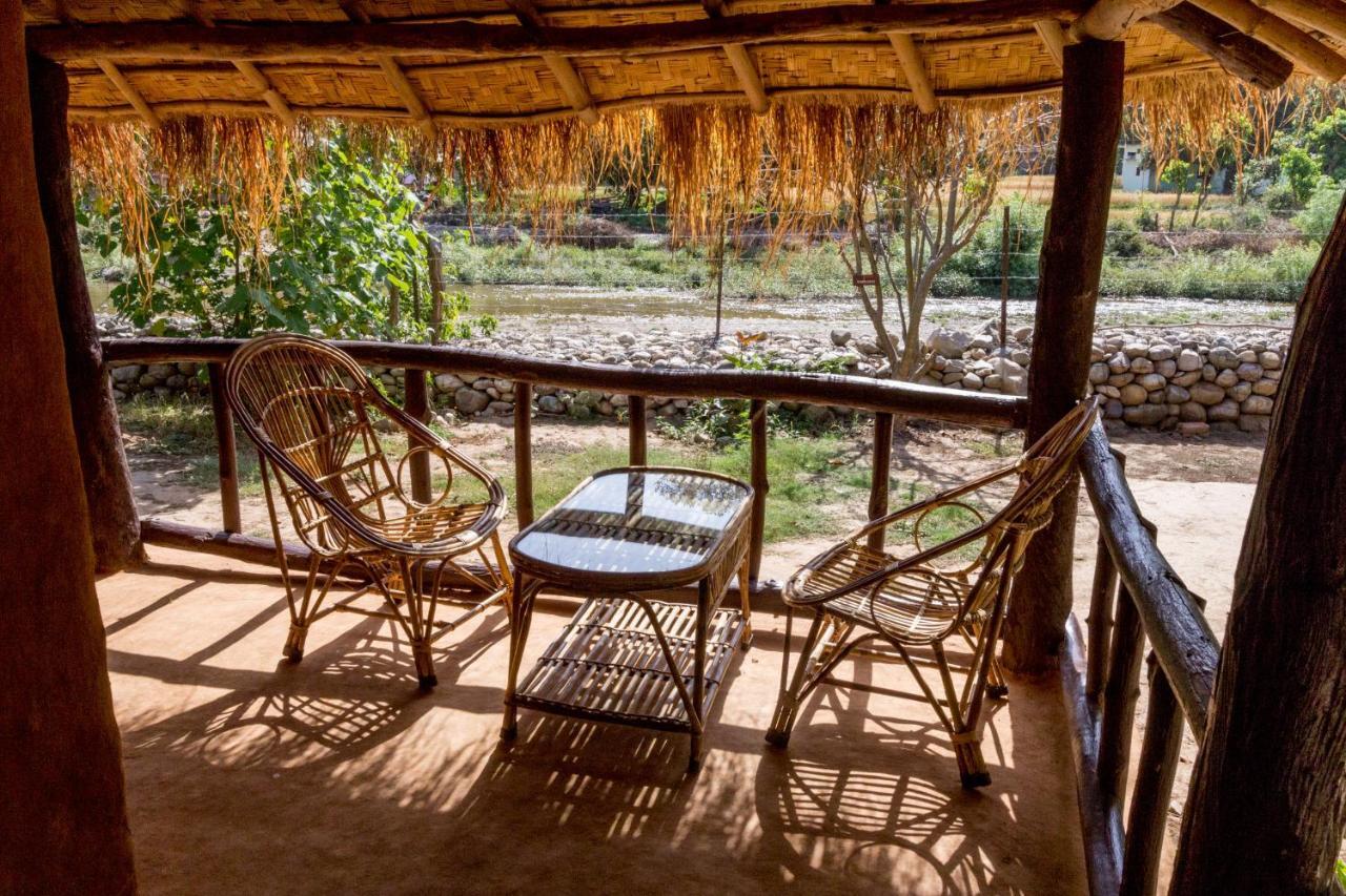 Hotel Camp Hornbill Corbett à Rāmnagar Extérieur photo